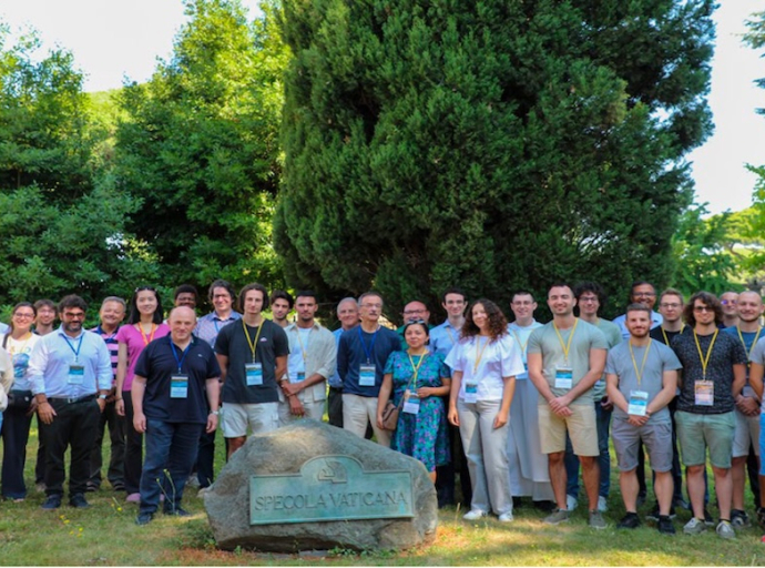 The Vatican Observatory offers a lecture series on the foundations of Quantum Gravity