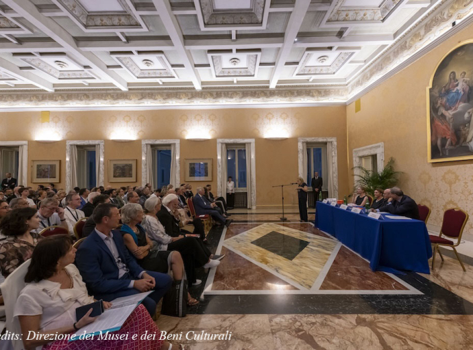 Exhibition “Mario Deluigi’s Litanies of the Virgin – A Dialogue between the Sacred and Abstraction” Opens at the Apostolic Palace of Castel Gandolfo